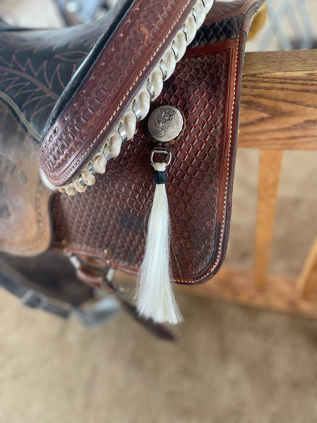 Saddle Tassle